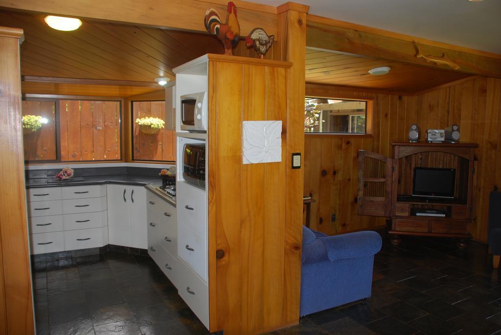 Coast Norfolk Island Appartement Burnt Pine Kamer foto