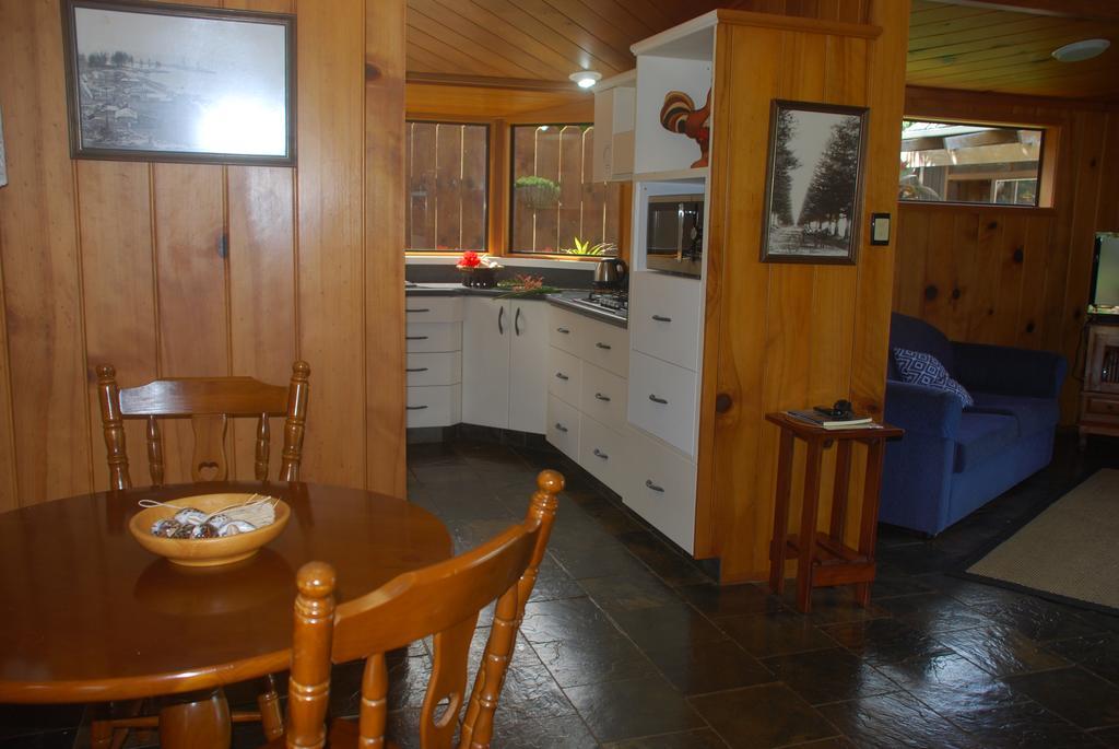 Coast Norfolk Island Appartement Burnt Pine Kamer foto