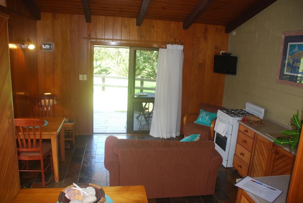 Coast Norfolk Island Appartement Burnt Pine Kamer foto
